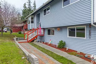 26 NW Jib St, Oak Harbor, WA 98277 - Photo 2