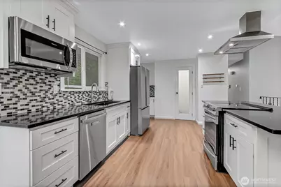 5310 66th Avenue W, University Place, WA 98467 - Photo 8