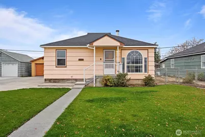 123 F Street NE, Ephrata, WA 98823 - Photo 1