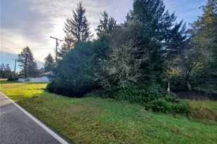 407 Mt Olympus Ave SE, Ocean Shores, WA 98569 - Photo 1