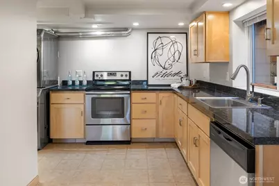 7038 52nd Avenue NE, Seattle, WA 98115 - Photo 24