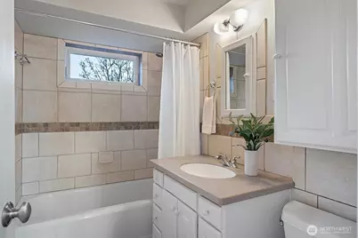 7038 52nd Avenue NE, Seattle, WA 98115 - Photo 26