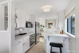 7038 52nd Ave NE, Seattle, WA 98115 - Photo 8