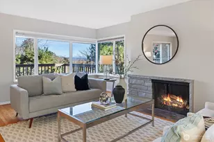 7038 52nd Ave NE, Seattle, WA 98115 - Photo 2