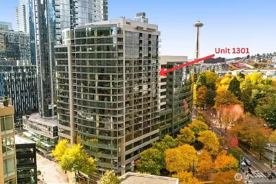 820 Blanchard Street #1301, Seattle, WA 98121 - Photo 2