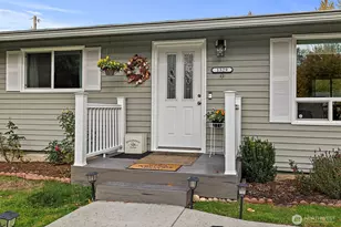 1329 149th St SW, Lynnwood, WA 98087 - Photo 2