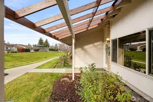 300 S Elliott Ave, Wenatchee, WA 98801 - Photo 2