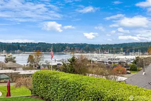 649 NE Sommerseth St, Poulsbo, WA 98370 - Photo 4