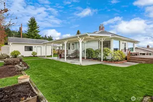 649 NE Sommerseth St, Poulsbo, WA 98370 - Photo 6