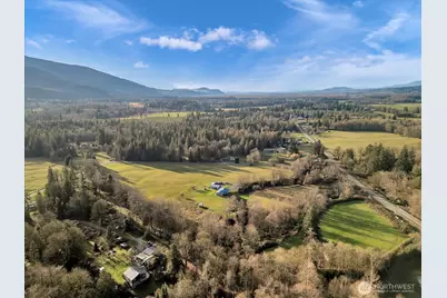 10029 Warfield Road, Sedro Woolley, WA 98284 - Photo 8