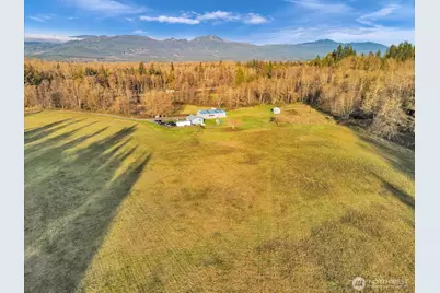 10029 Warfield Road, Sedro Woolley, WA 98284 - Photo 2