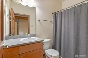 621 E Morris Creek Dr, Belfair, WA 98528 - Photo 22