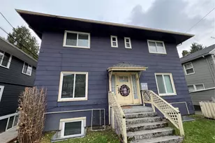 5026 20th Ave NE, Seattle, WA 98105 - Photo 2