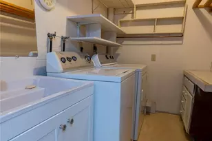 928 N 98th St, Seattle, WA 98103 - Photo 16