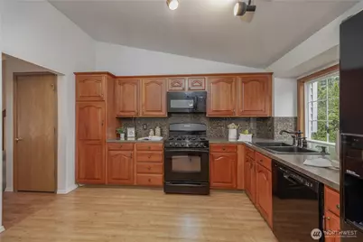 9608 NE 30th Court, Vancouver, WA 98665 - Photo 14