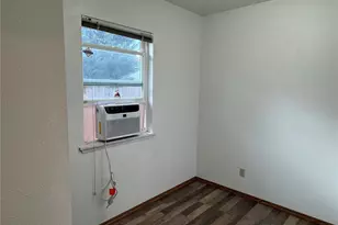 10645 21st Ave SW, Seattle, WA 98146 - Photo 10