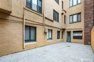 4515 Burke Ave N, Seattle, WA 98103 - Photo 28