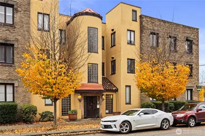 4515 Burke Avenue N, Seattle, WA 98103 - Photo 32