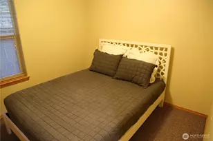 1055 1/2 E Isaacs Ave E, Walla Walla, WA 99362 - Photo 4