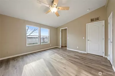 20262 Road B.5 NE, Soap Lake, WA 98851 - Photo 4
