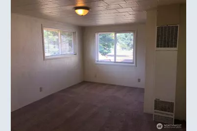 210 Williams Avenue N, Renton, WA 98056 - Photo 16