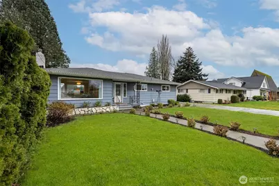 924 E Grover Street, Lynden, WA 98264 - Photo 2