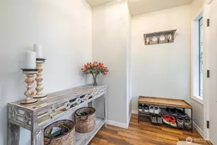 924 E Grover St, Lynden, WA 98264 - Photo 12