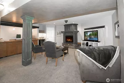 12117 Clearview Drive, Edmonds, WA 98026 - Photo 28