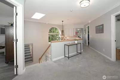 12117 Clearview Drive, Edmonds, WA 98026 - Photo 18