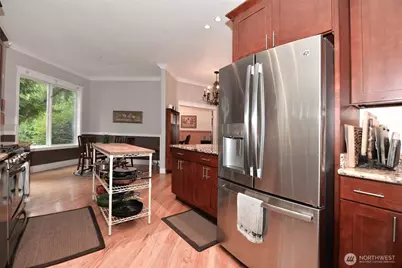 12117 Clearview Drive, Edmonds, WA 98026 - Photo 8