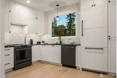 7020 127th Avenue NE, Kirkland, WA 98033 - Photo 4