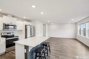 1302 W Larsen Dr, La Center, WA 98629 - Photo 8