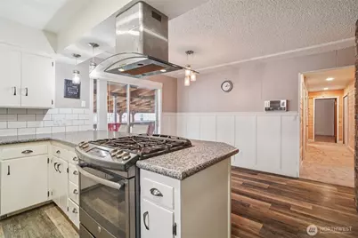 310 E Highland Drive, Arlington, WA 98223 - Photo 12