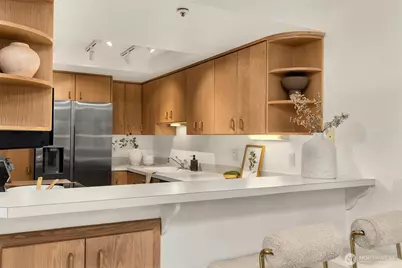 9320 NE Juanita Drive #1B, Kirkland, WA 98034 - Photo 16