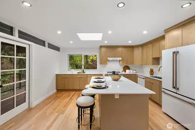 1644 32nd Avenue W, Seattle, WA 98199 - Photo 20