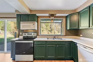 124 Highland Valley Rd, Morton, WA 98356 - Photo 8