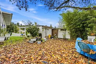 11330 E Riverside Dr, Bothell, WA 98011 - Photo 18