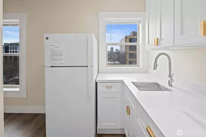 321 Broadway E, Seattle, WA 98102 - Photo 14