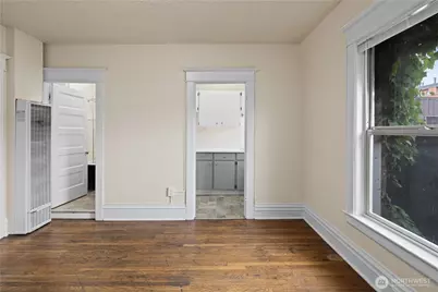 321 Broadway E, Seattle, WA 98102 - Photo 22