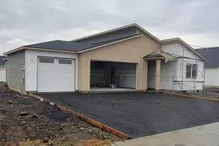 1170 8th Ave NE, Ephrata, WA 98823 - Photo 2