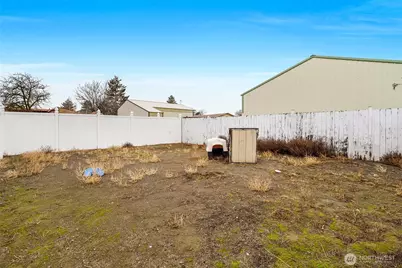 8674 Vince Road NE, Moses Lake, WA 98837 - Photo 38