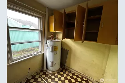 703 117th Street S, Tacoma, WA 98444 - Photo 8