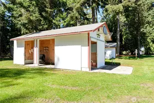 135 Rebel Ln, Port Angeles, WA 98362 - Photo 36