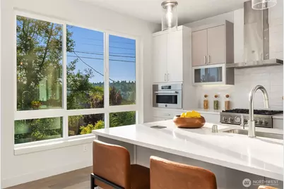 4572 22nd Avenue SW, Seattle, WA 98106 - Photo 22