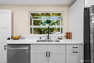 1037 9 Ave, Fox Island, WA 98333 - Photo 12