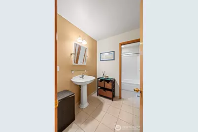 9226 Peacock Hill Ave, Gig Harbor, WA 98332 - Photo 18