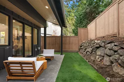 7020 127th Avenue NE, Kirkland, WA 98033 - Photo 10