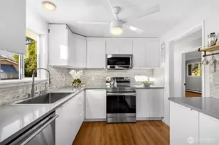 4515 NE 17th Pl, Renton, WA 98059 - Photo 8