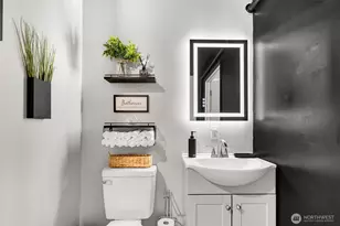 4515 NE 17th Pl, Renton, WA 98059 - Photo 24