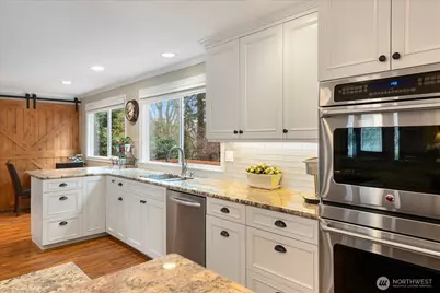 12119 NE 141st Street, Kirkland, WA 98034 - Photo 12